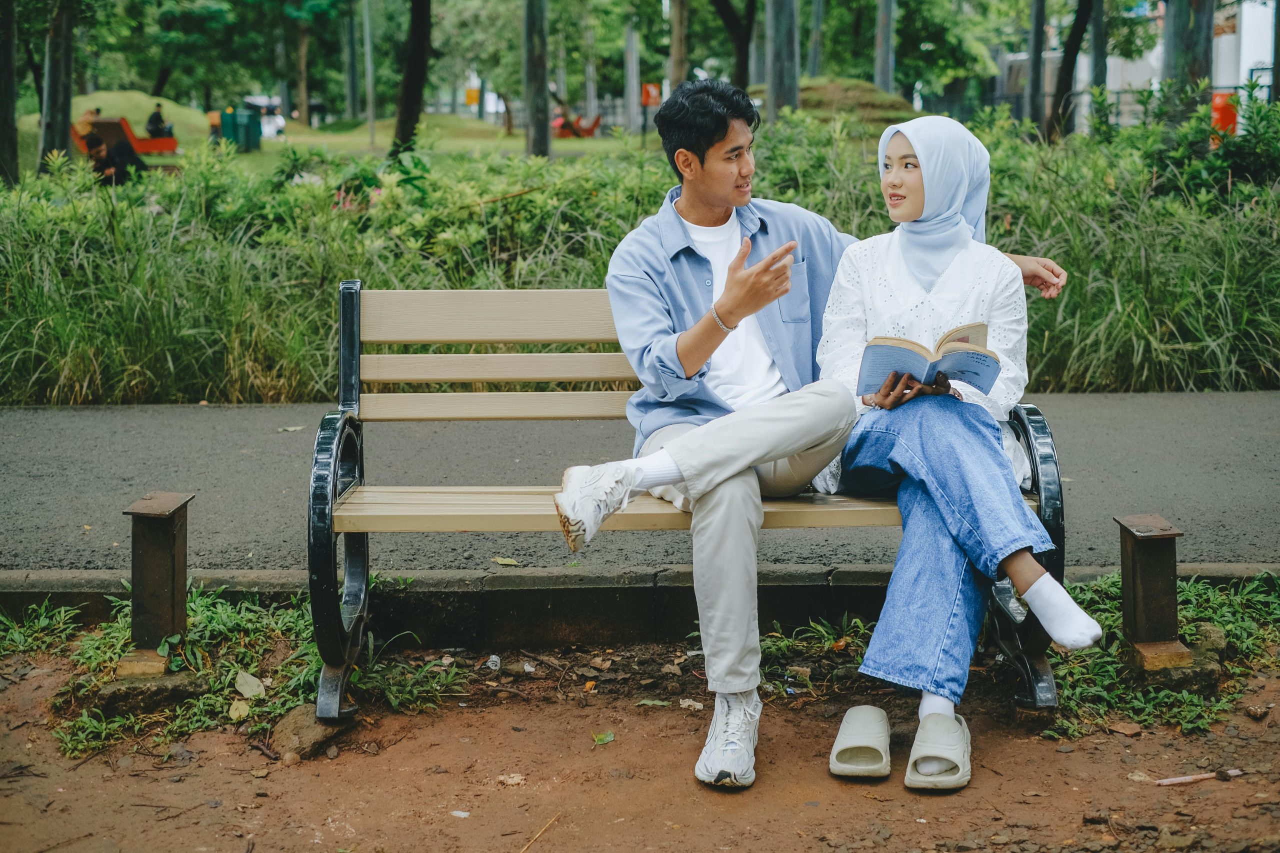 pași pentru comunicare mai sănătoasă în relații afectate de anxietate sau depresie